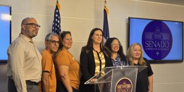 Senadora Ada Álvarez Conde impulsa proyecto para permitir que mascotas descansen junto a sus dueños