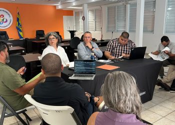 Alcalde de Guánica se reúne con la EPA y Vivienda para discutir rehabilitación del Malecón y control de inundaciones