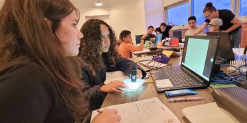 Arecibo C3 lanza campamentos de verano únicos en ADN para estudiantes en Puerto Rico