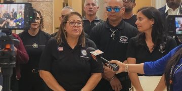 Decenas de Sindicatos entregan carta en el Capitolio contra proyecto que elimina la Ley del Salario mínimo