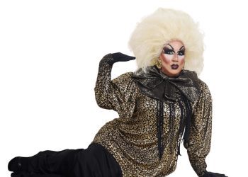 reuxilla Divine con nuevo   espectáculo en solitario