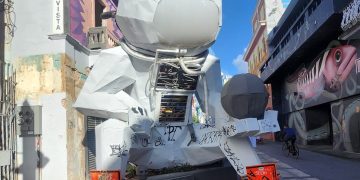 Policía Municipal de San Juan radica cargos por vandalismo contra escultura en Río Piedras