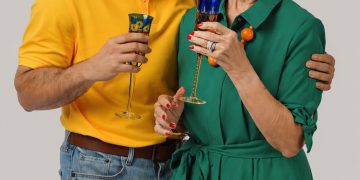 Producciones Girasol presenta a Johanna Rosaly en “Hola, mamá”