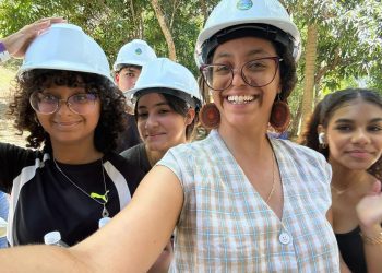 Estudiantes de Cayey se educan sobre la biodiversidad en Misión Coquí.