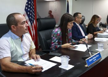 Vistas del Senado validaron que no hay permiso  en el vertedero de Carolina
