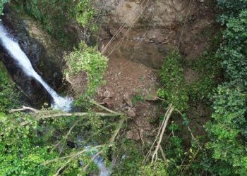 Derrumbe de rocas tapa icono en Peñuelas