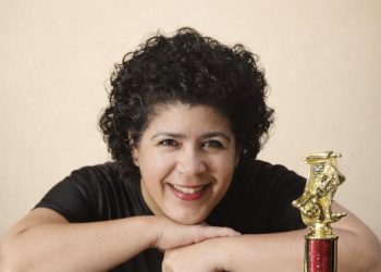 Actriz puertorriqueña Raquel Santiago Rodríguez es reconocida en los Premios LATA en Nueva York