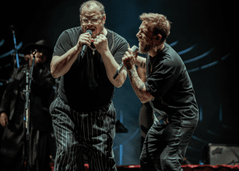 Sin Bandera regresa a Puerto Rico con su nueva gira “Escenas Tour”