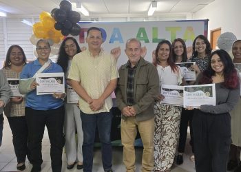 Toa Alta gradúa más personas en lenguaje de señas