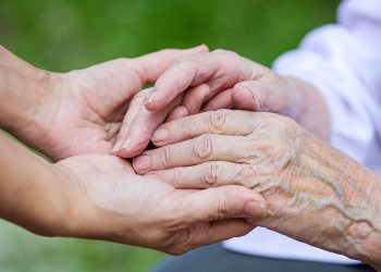 Ciales fortalece apoyo a cuidadores de adultos mayores y auxiliares en el hogar con taller sobre prediabetes y diabetes en general