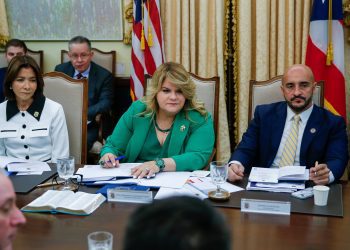 Gobernadora discute con componente federal el posicionamiento de Puerto Rico en la defensa y seguridad del Caribe y de toda la nación