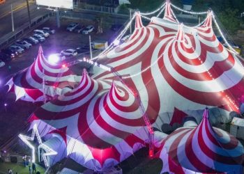 Symphony Imagination Circus presenta una emocionante función escolar