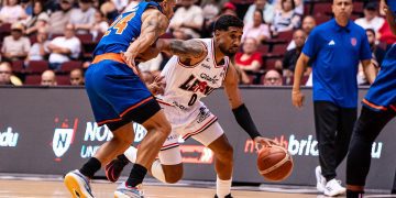 Leones dominan en casa con gran ofensiva