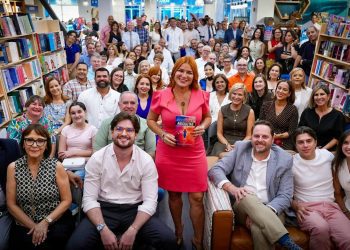 Noelia García Bardales presenta sus “Verdades Absolutas”