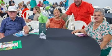Representante reconoce gran aportación de adultos mayores en ‘Encuentro de Sabiduría’   