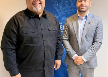 Alcalde de Guayama presenta sus prioridades al nuevo secretario de la Vivienda