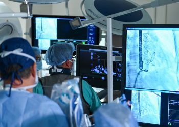 Primer procedimiento con Abbott MitraClip™ G5 en Puerto Rico para reparar fuga en válvula mitral del corazón, realizado en el Centro Médico Menonita de Cayey