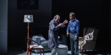 El Padre regresa a escena luego de un estreno a casa llena