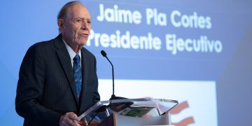 Sector hospitalario y expertos en derecho discuten retos regulatorios del sistema de salud en Puerto Rico 