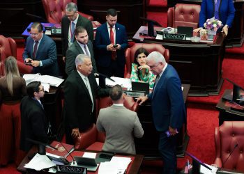    Senado aprueba medidas del presidente senatorial para fortalecer servicios de salud y ampliar protecciones sociales