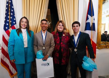 Puerto Rico reconoce a los jinetes hermanos Ortiz y anuncia la Isla será sede del Clásico Internacional del Caribe 2026