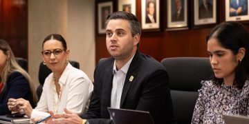 DDEC promueve iniciativas junto a CEMEX para impulsar la competitividad de Puerto Rico