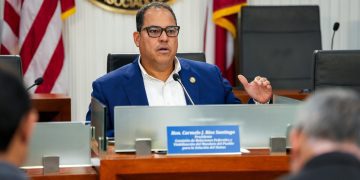 Comisión senatorial evalúa procesos administrativos, cumplimiento y supervisión de recursos federales asignados a Puerto Rico