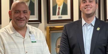 Alcalde de Isabela se reúne con Lefranc Fortuño para promover el desarrollo del Jardín del Noroeste
