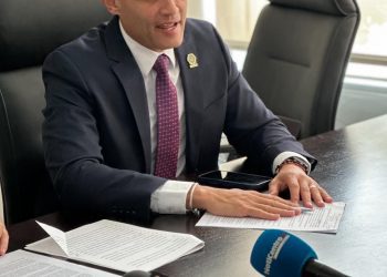 Representante Domingo Torres refiere a Justicia el “Croqueta Fee” un alegado esquema de represalias y abuso de poder en la OCIF