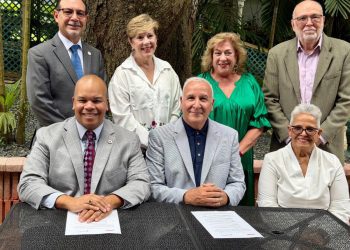 Universidad Albizu y AARP se unen para fortalecer el envejecimiento saludable y la salud cerebral en la Isla