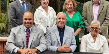 Universidad Albizu y AARP se unen para fortalecer el envejecimiento saludable y la salud cerebral en la Isla