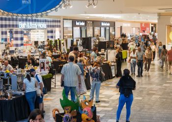Ya comenzó la Feria Anual de Artesanía en Plaza Las Américas con cerca de 130 artesanos cada semana