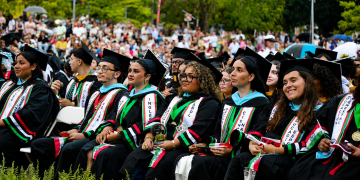 UPR Cayey gradúa a 311 estudiantes y entrega por primera vez la Medalla de la Rectora