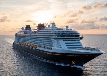 Turismo da la bienvenida al crucero Disney Destiny