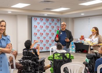 Fransglobal Charity Foundation dona $8,000 a la Sociedad Pro Hospital del Niño para adquirir camas hospitalarias especializadas