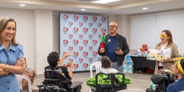 Fransglobal Charity Foundation dona $8,000 a la Sociedad Pro Hospital del Niño para adquirir camas hospitalarias especializadas