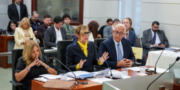 Comisión pasa revista sobre medida para atender protecciones a deudores frente a prácticas especulativas