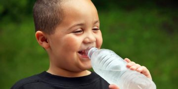 La Red por los Derechos de la Niñez y Juventud alerta sobre los riesgos del calor extremo para niños, niñas y adolescentes