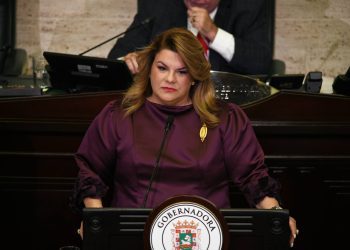 Cámara honra el aniversario de Estados Unidos con llamado a la igualdad