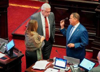 Senado avala legislación que transfiere al CRIM recaudos de patentes por servicios de telecomunicaciones