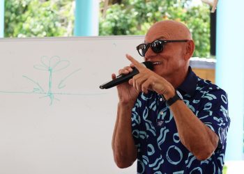 Douglas Candelario y Atención Atención en la Feria Ambiental de Trujillo Alto
