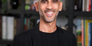 Arquitecto puertorriqueño lleva arquitectura a escuelas públicas y suma logros en diseño