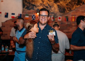 Salón HEBRA impulsa la paternidad al celebrar primer taller de peinados para papás en Puerto Rico