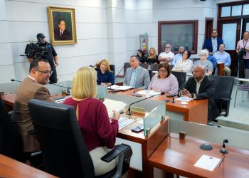 Comisión senatorial evalúa cumplimiento en ley de facturación ante interrupciones en el servicio de agua