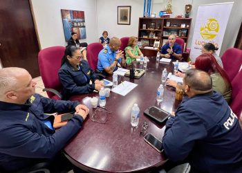 Alcalde de Luquillo refuerza estrategias de seguridad comunitaria con la Policía Estatal y Municipal
