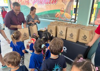 Estudiantes luquillenses recibirán servicios, bultos y materiales escolares gratuitos el martes, 4 de agosto en la Plaza Pública