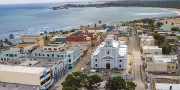 Municipio de Arecibo aclara información sobre alegados estorbos públicos