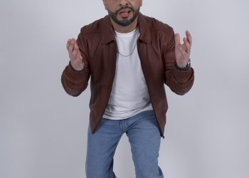 Josué Comedy expande su gira por Estados Unidos de su nuevo stand up “Madre latina, peligrosa… pero divina”