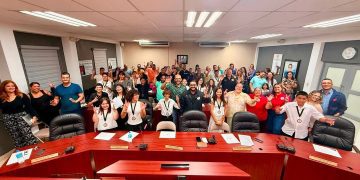 Legislatura municipal y alcalde reconocen a la Sociedad de Periodismo Escolar de la Escuela Intermedia Timoteo Delgado de Hatillo