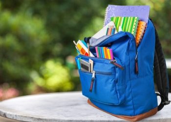 Ciales equipa a los estudiantes para el regreso a clases 206-2027